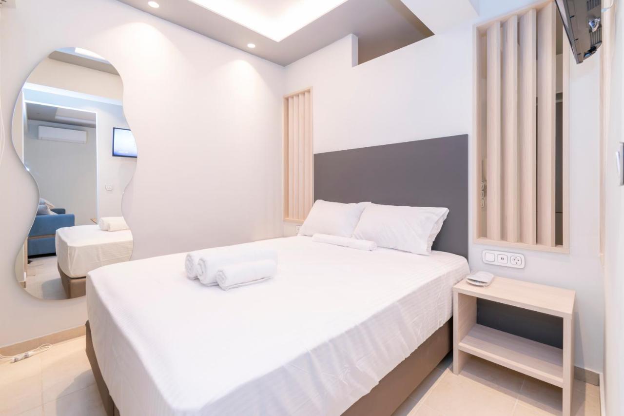 Sithoniars Luxury Ground Floor With Private Garden Apartment