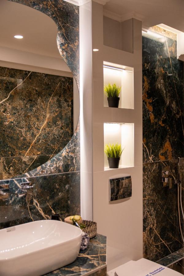 Apartment Sithoniars Luxury Ground Floor With Private Garden Neos Marmaras