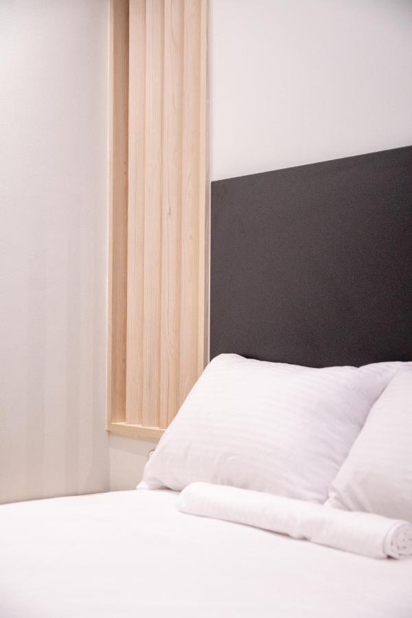 Sithoniars Luxury Ground Floor With Private Garden