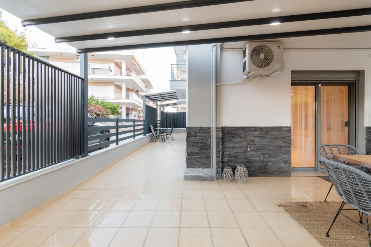 Sithoniars Luxury Ground Floor With Private Garden Apartment
