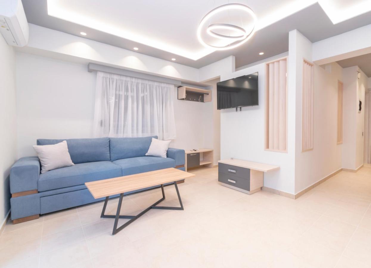 Sithoniars Luxury Ground Floor With Private Garden Appartement